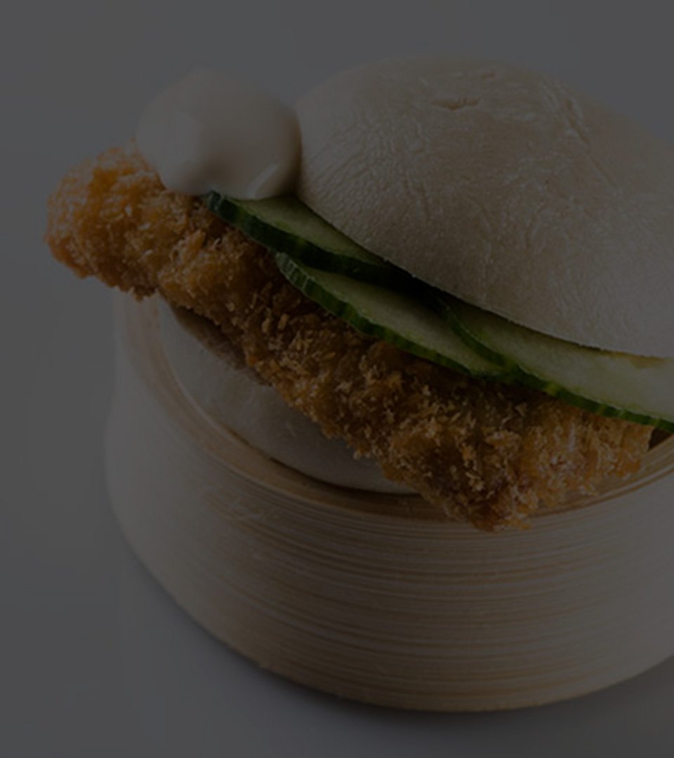 Sandwich of Breaded Acorn-Fed 100% Ibérico Pork Shoulder Muscle with pickled cucumber and pine nut mayonnaise